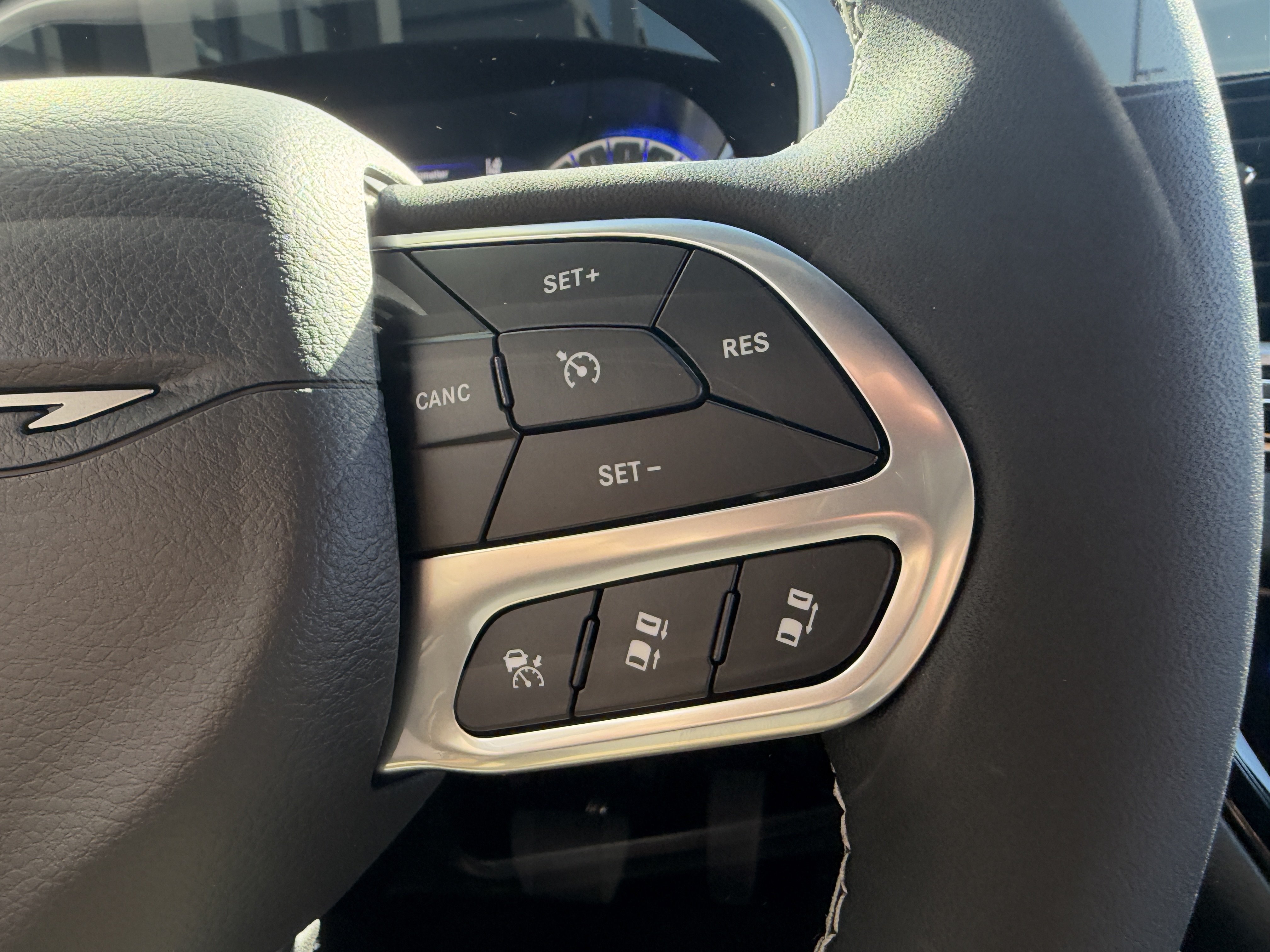 New 2027 Chrysler Pacifica LX FWD image 33
