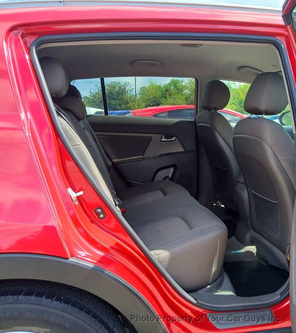 Used 2013 Kia Sportage LX w/ Convenience Pkg image 21