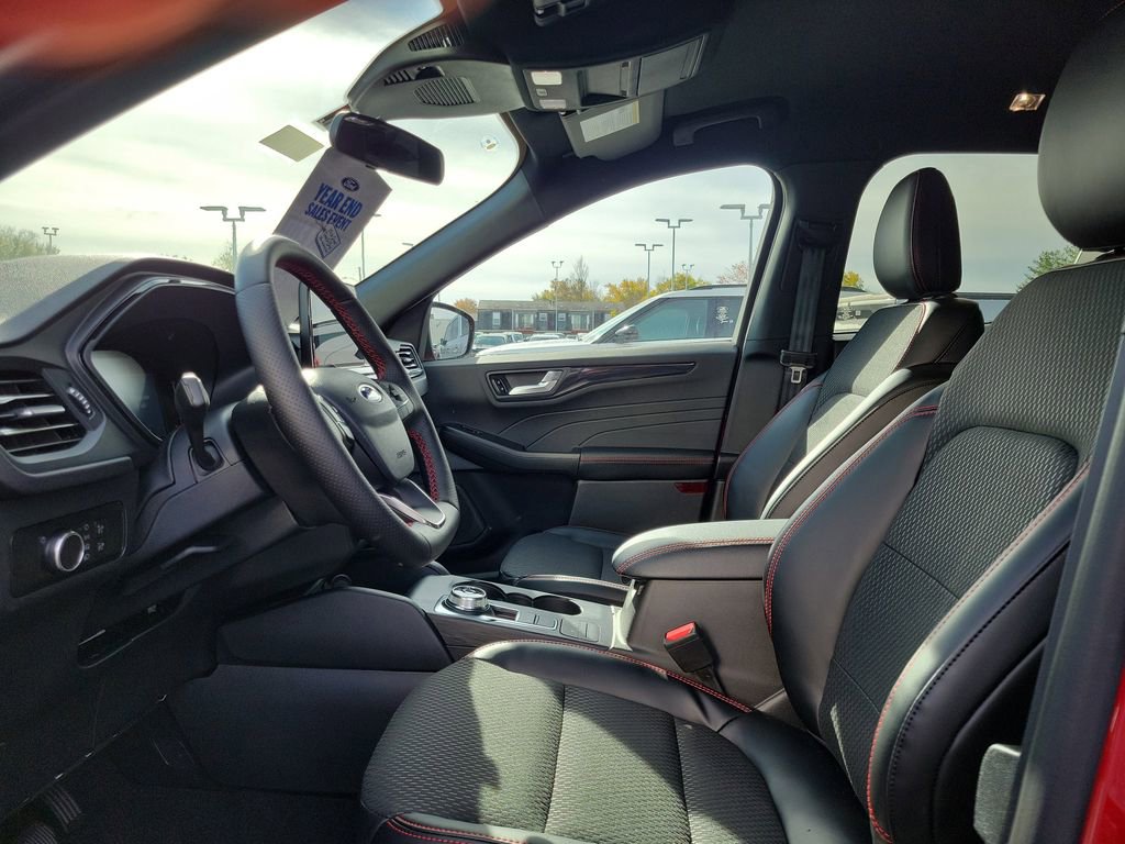 New 2026 Ford Escape ST-Line w/ Cold Weather Package image 16