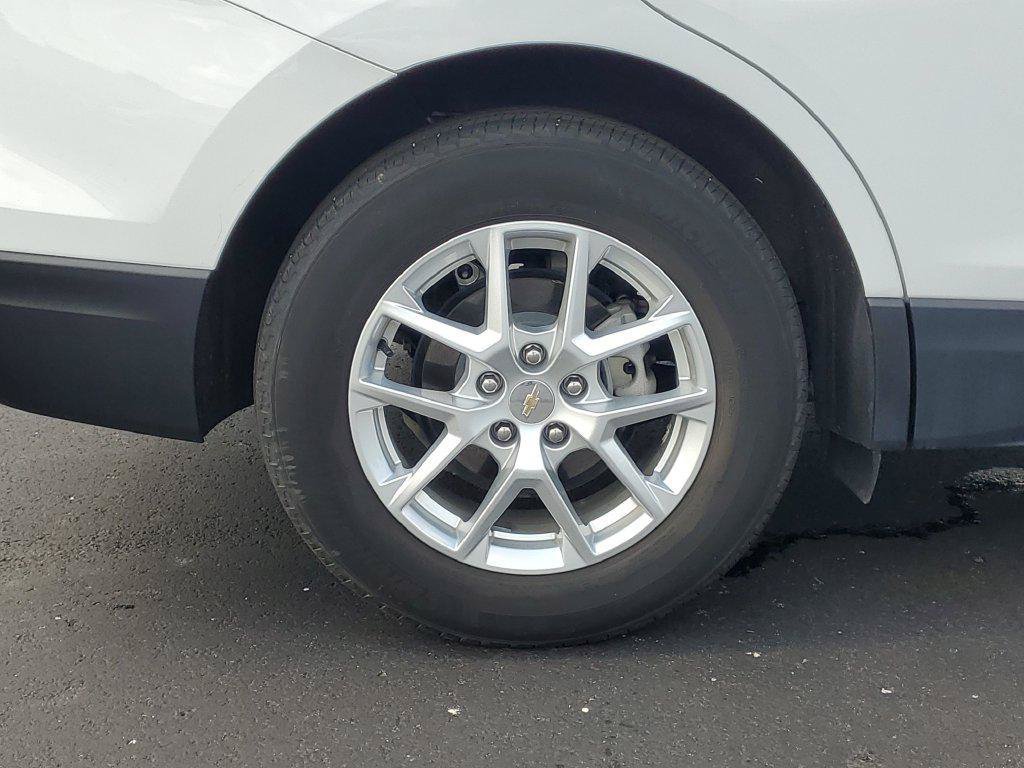 Used 2024 Chevrolet Equinox LT FWD image 33