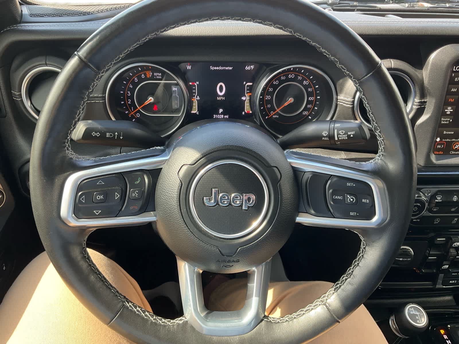 Used 2021 Jeep Gladiator Overland w/ Popular Equipment Package AWD/4WD image 16