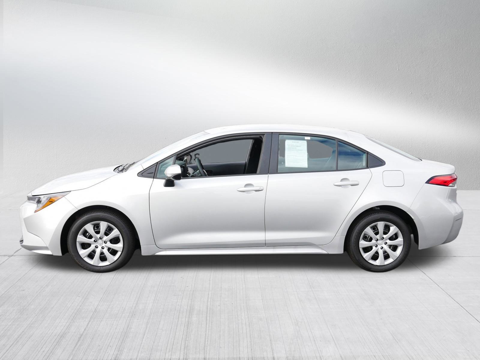 Certified 2025 Toyota Corolla LE image 4