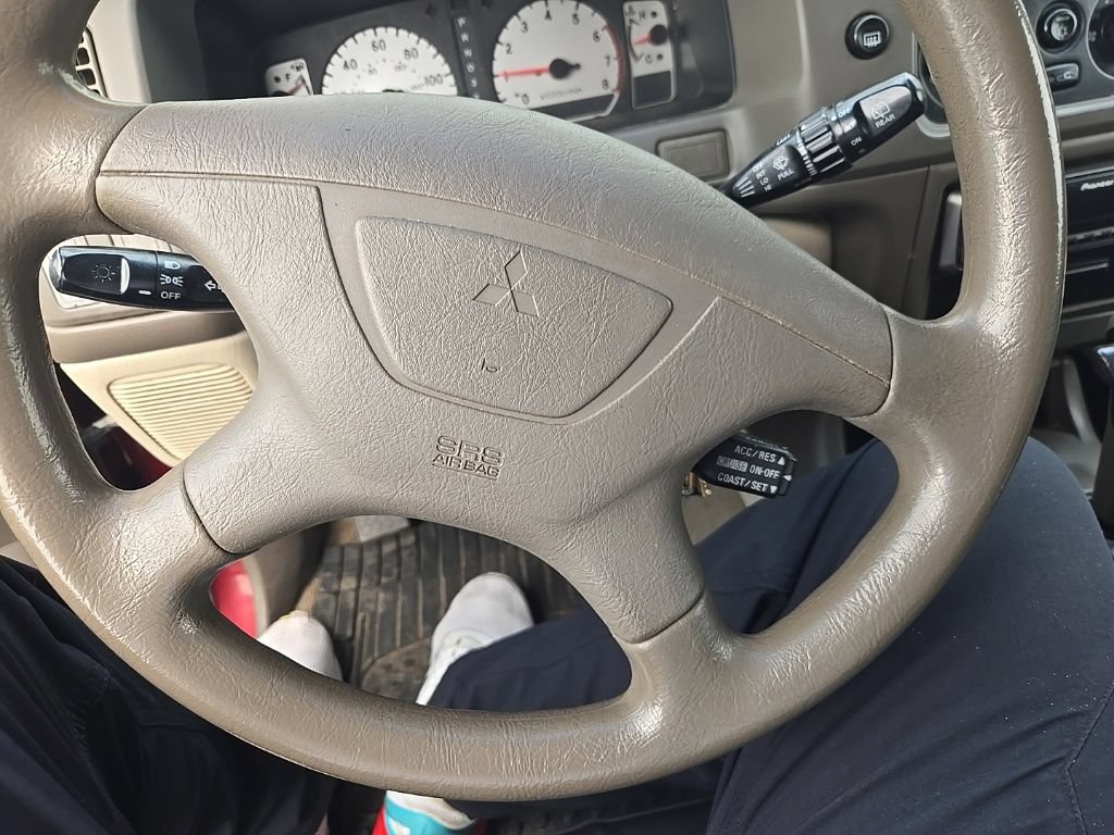 Used 2003 Mitsubishi Montero Sport ES AWD/4WD image 13