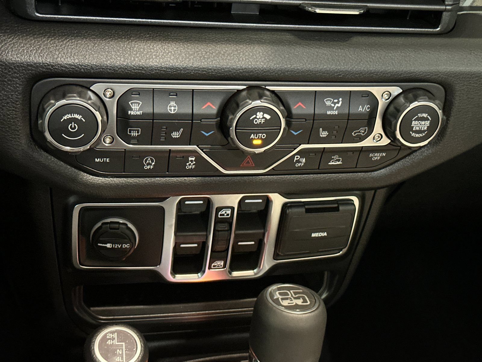 New 2026 Jeep Wrangler Unlimited Sport AWD/4WD image 19