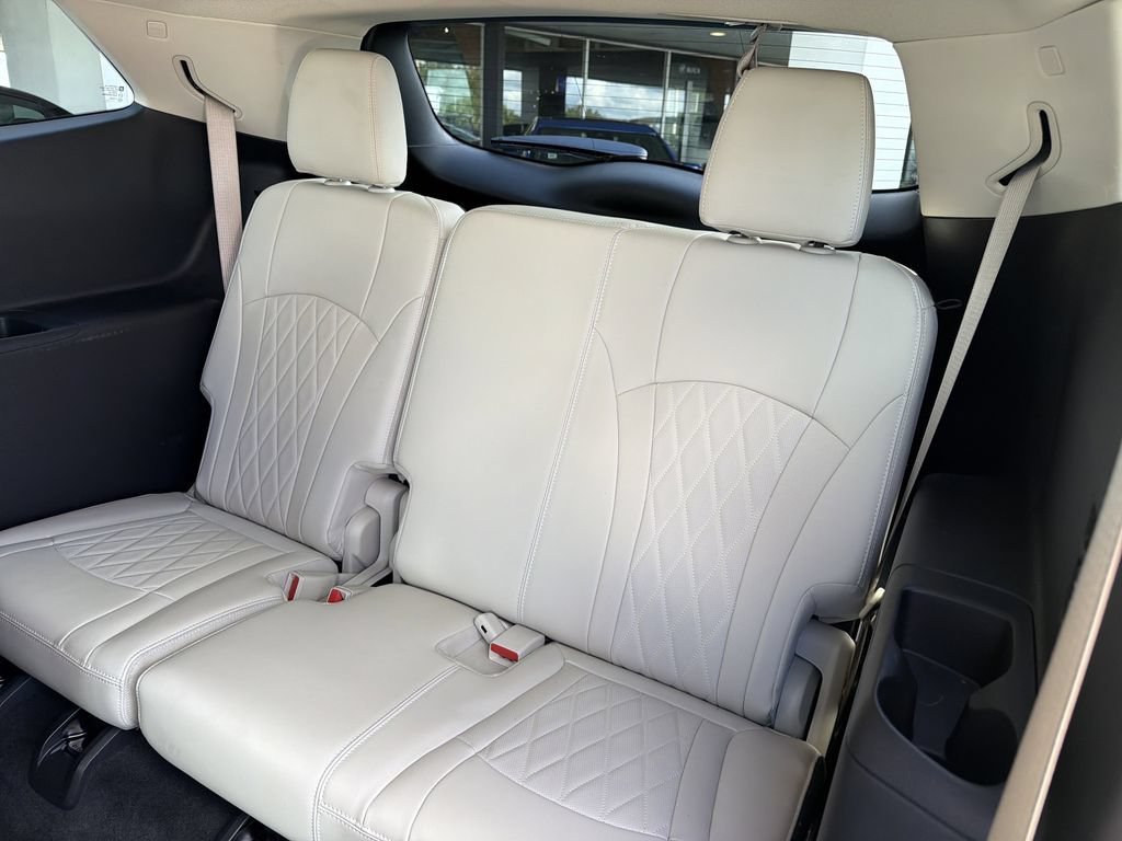 Certified 2023 Buick Enclave Avenir w/ Avenir Technology Package FWD image 19