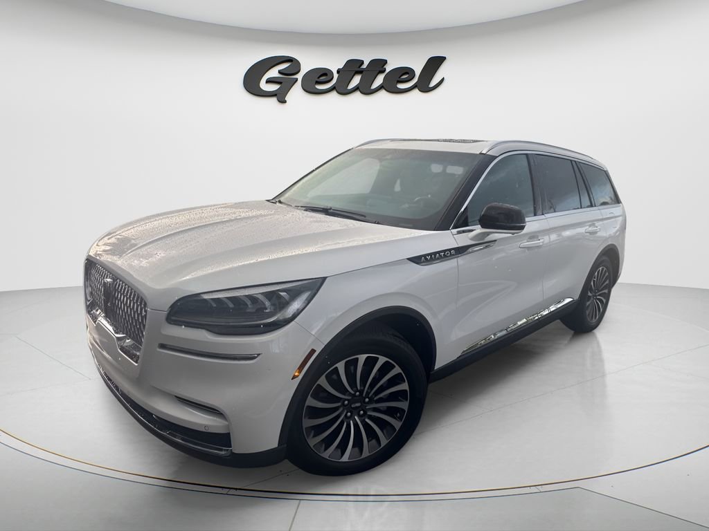 Used 2023 Lincoln Aviator Reserve w/ Class IV Trailer Tow Package image 1