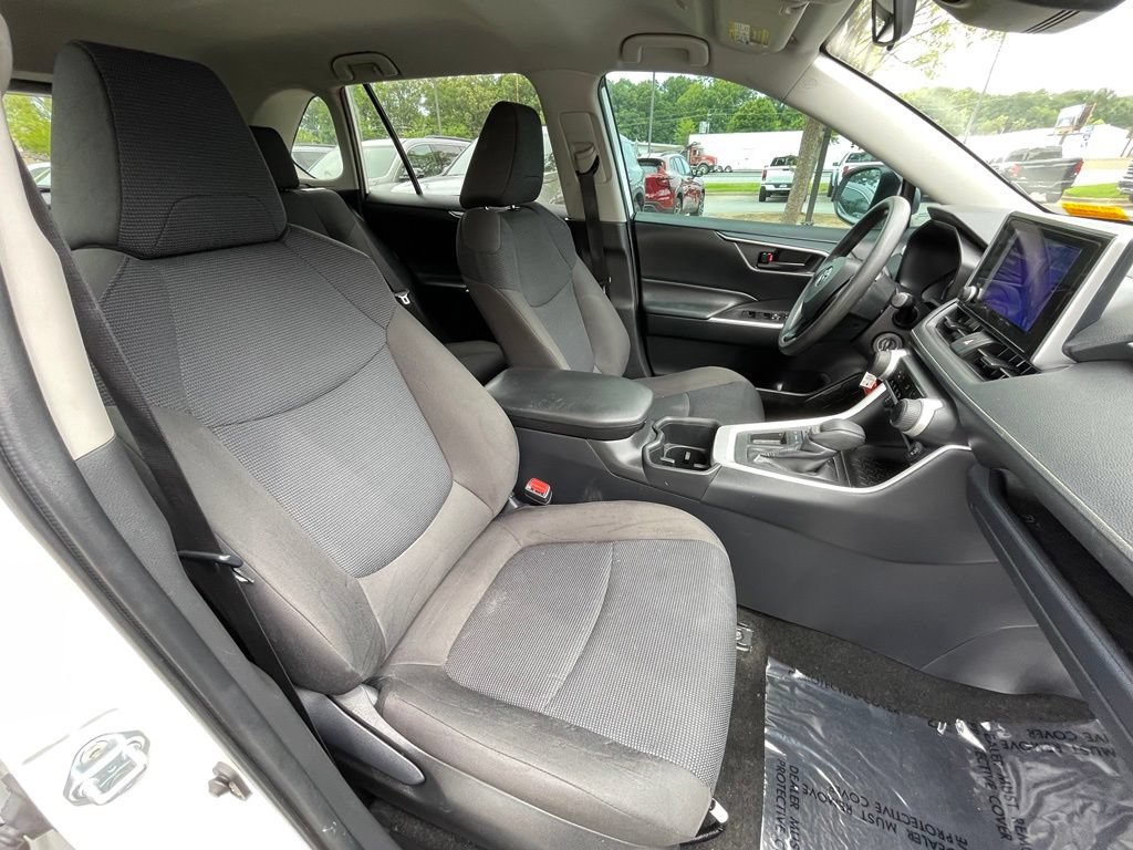 Used 2025 Toyota RAV4 LE FWD image 33