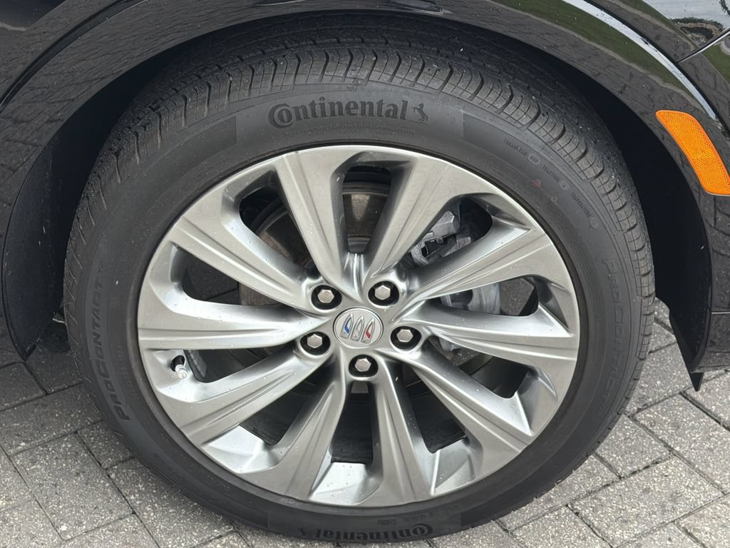 Certified 2025 Buick Envista Avenir FWD image 10