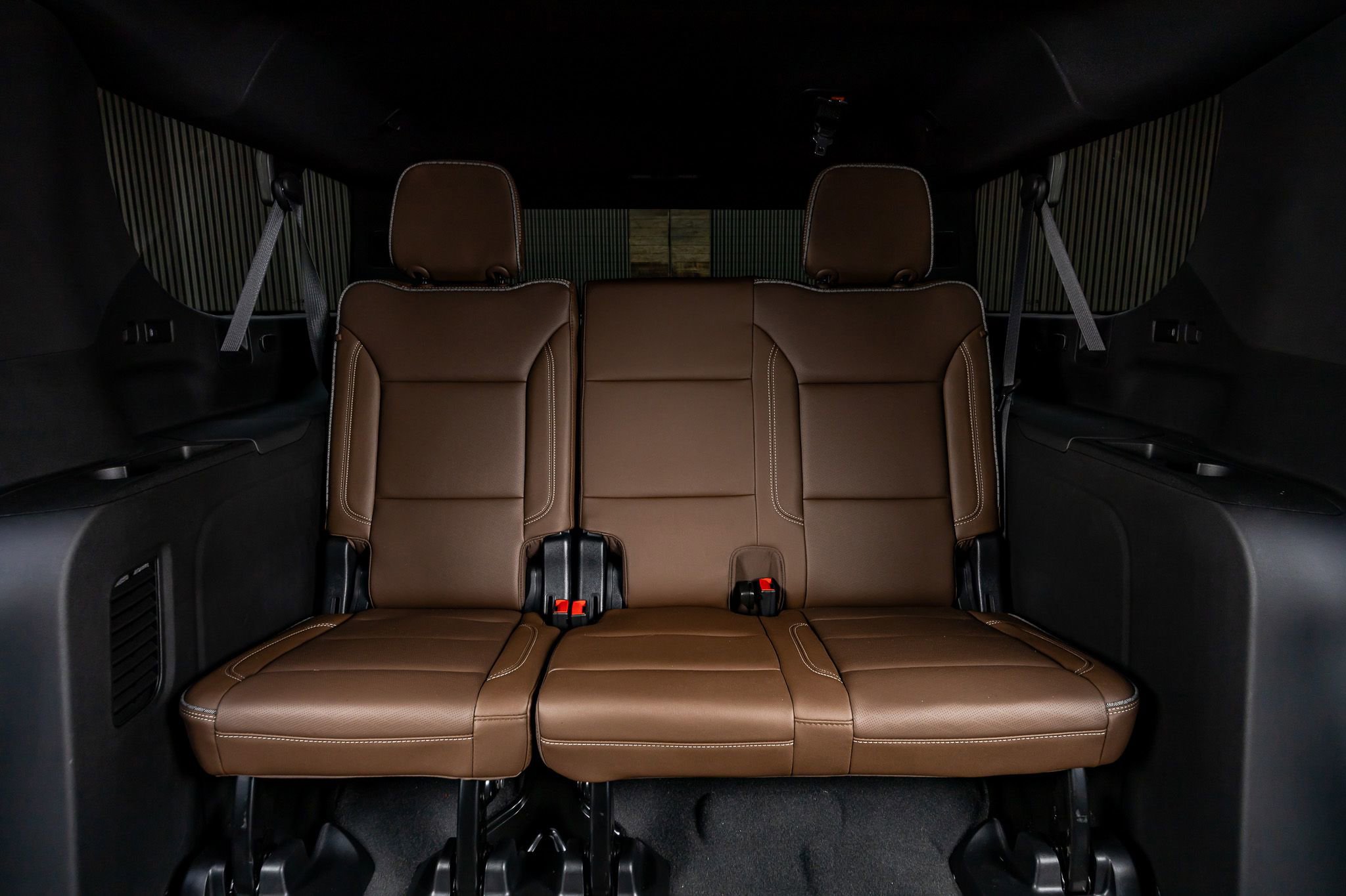 Used 2024 Chevrolet Suburban High Country w/ Advanced Technology Package AWD/4WD image 38