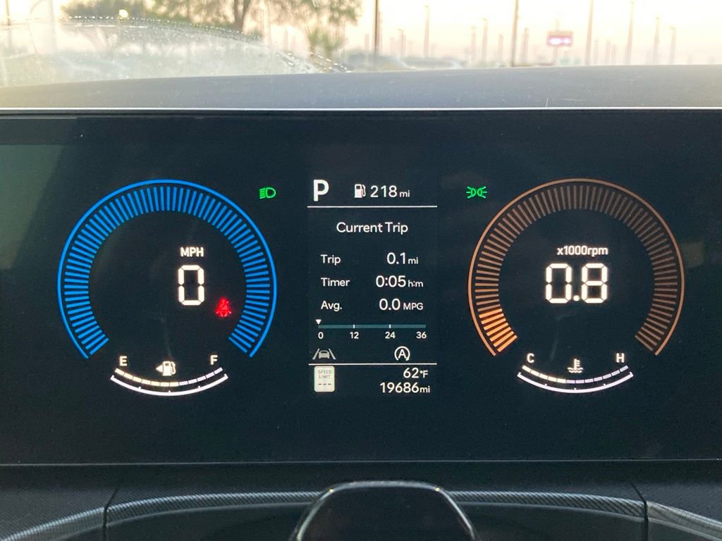 Used 2024 Hyundai Santa Fe SEL image 16