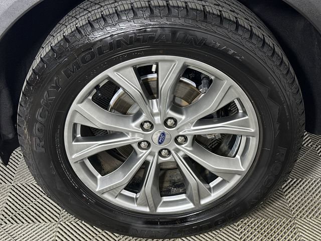 Used 2020 Ford Explorer XLT w/ Equipment Group 202A AWD/4WD image 34