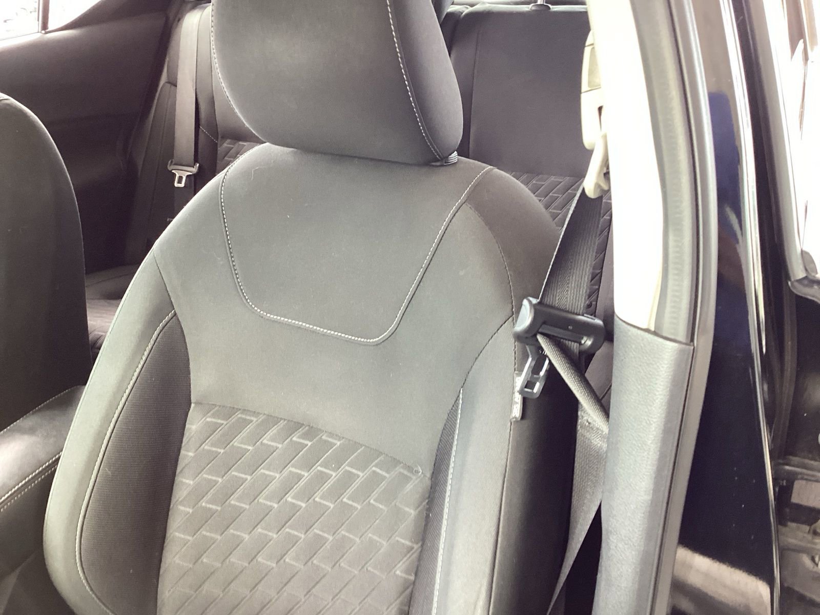 Used 2021 Nissan Kicks SV image 11