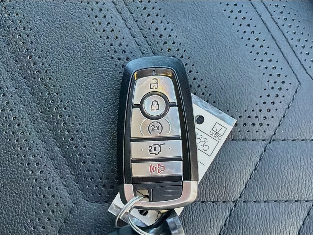 Used 2023 Ford Escape Platinum w/ Premium Technology Package AWD/4WD image 37