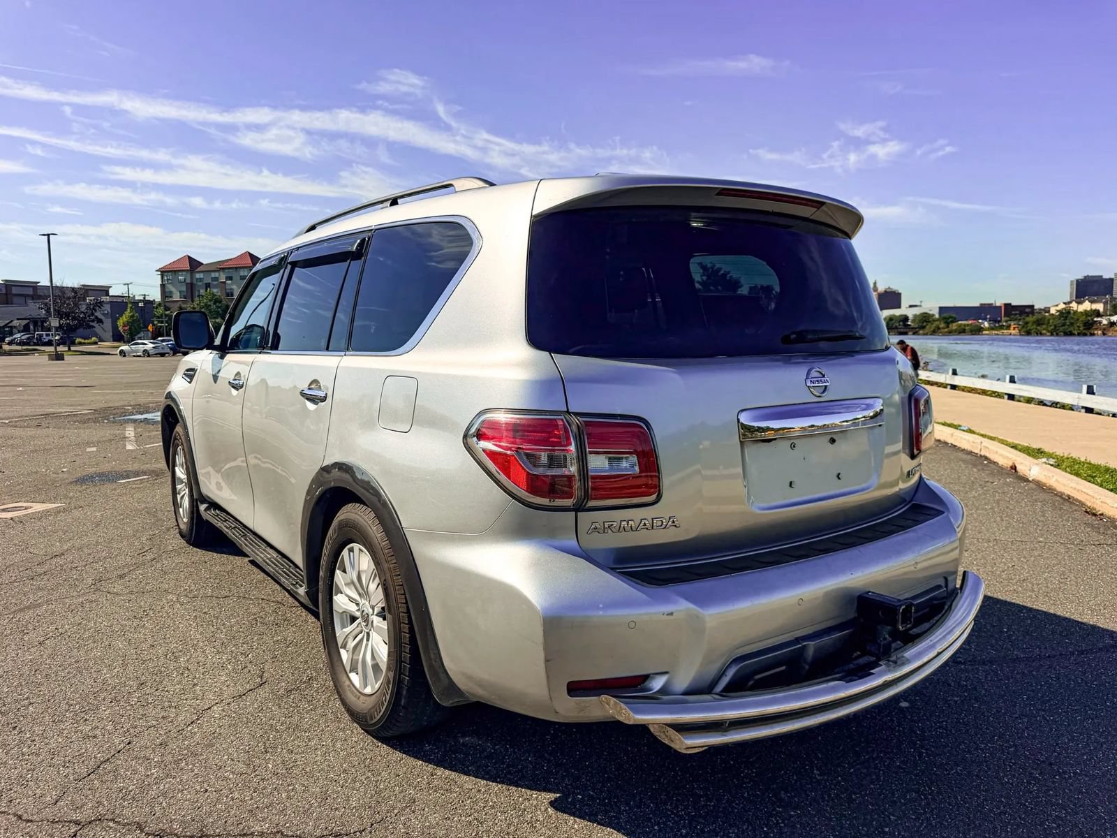 Used 2017 Nissan Armada SV w/ Driver Package AWD/4WD image 6