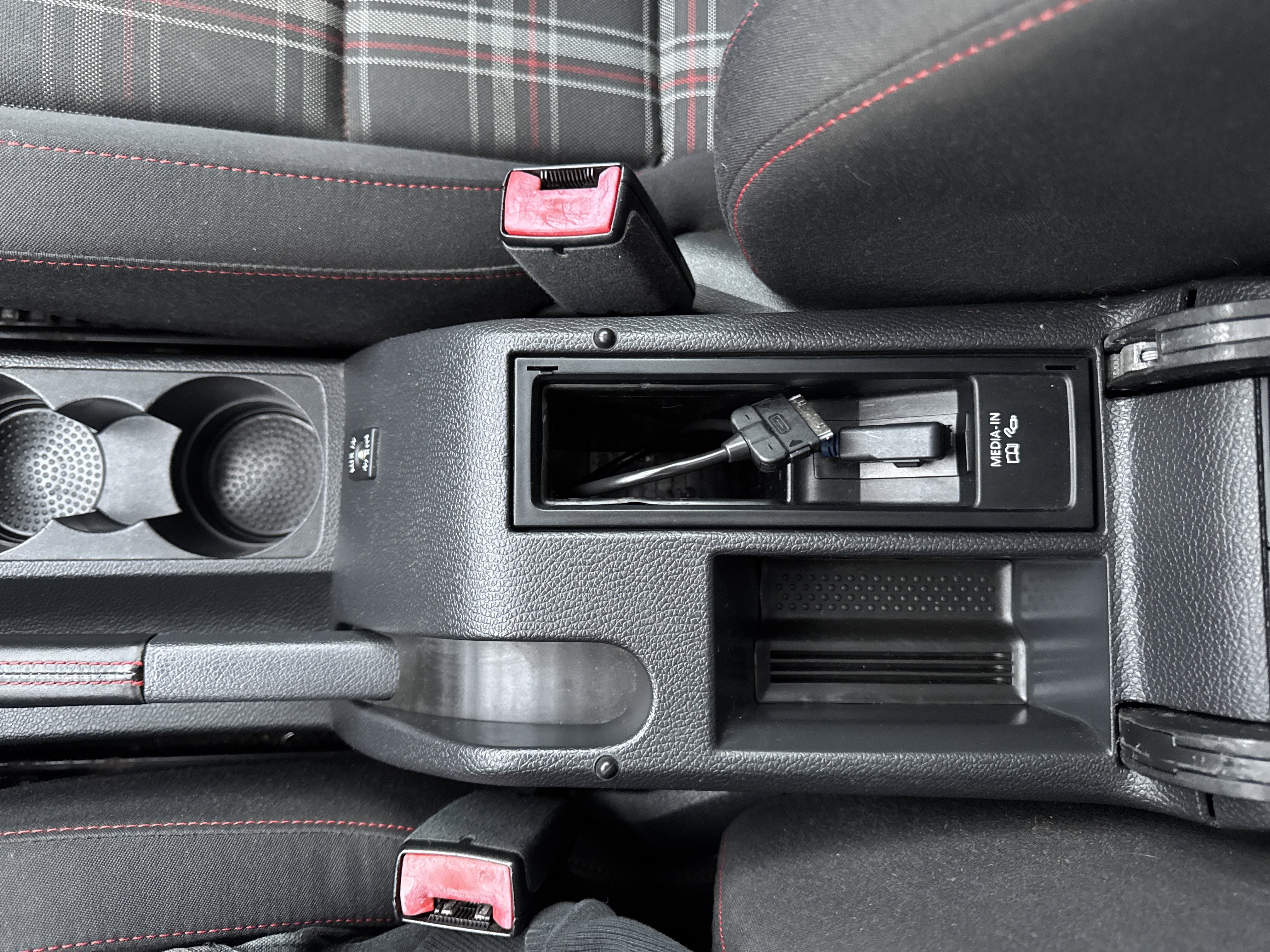 Used 2012 Volkswagen GTI 4-Door image 24