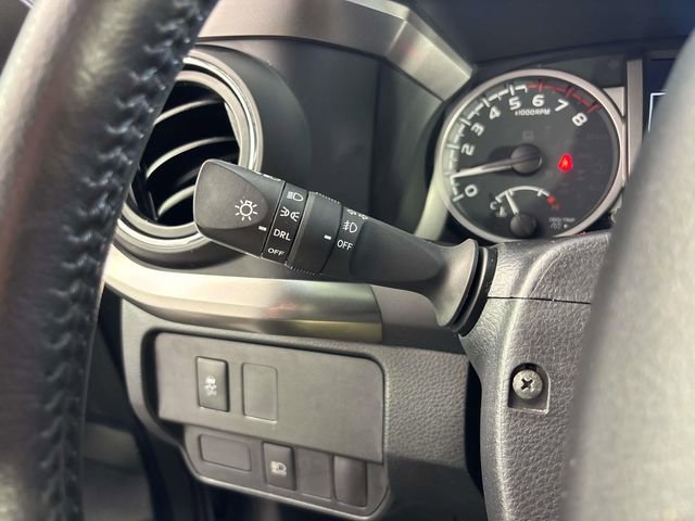 Used 2022 Toyota Tacoma SR5 image 32