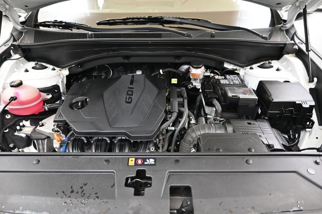 Certified 2023 Hyundai Santa Fe SEL AWD/4WD image 9