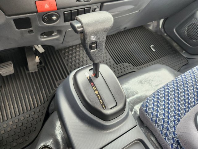New 2025 Chevrolet Low Cab Forward 5500XG RWD image 19