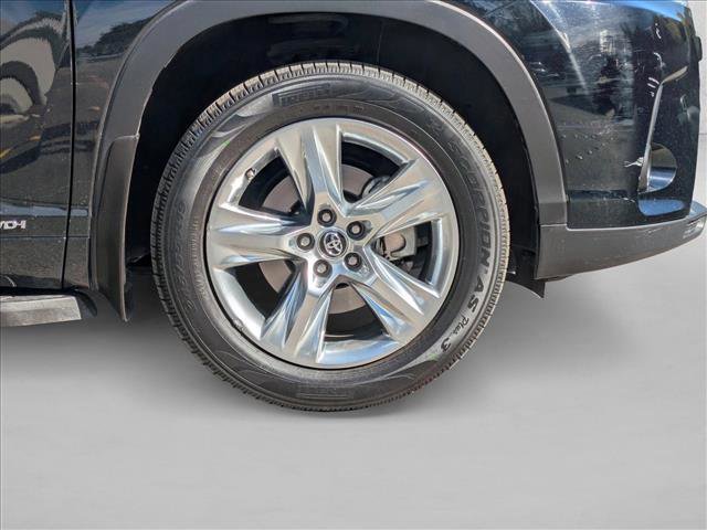 Used 2019 Toyota Highlander Limited image 9