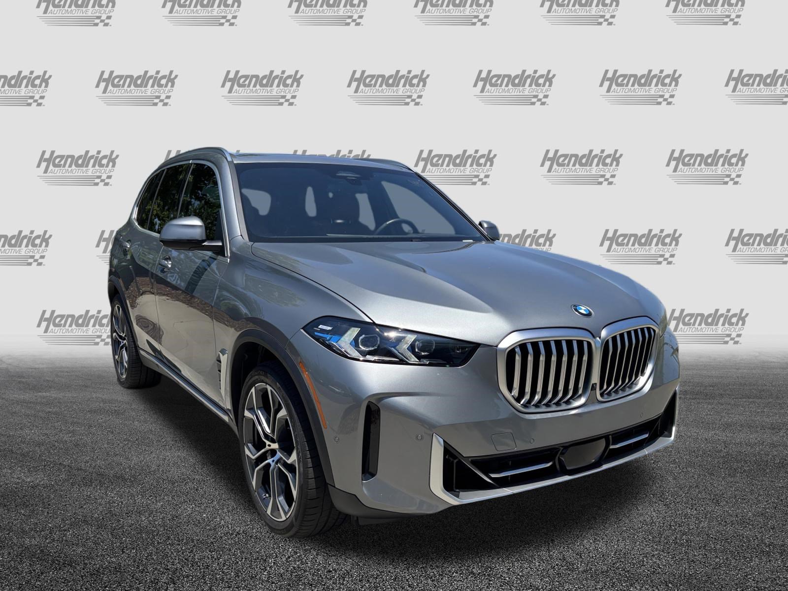 Certified 2025 BMW X5 sDrive40i w/ Premium Package RWD image 2