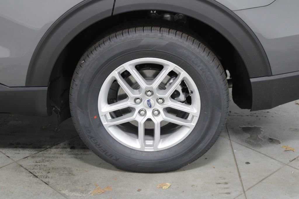 New 2026 Ford Explorer Active image 17