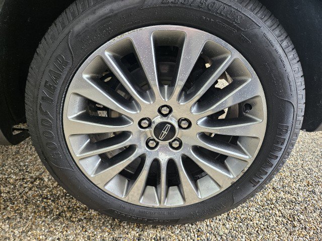 Used 2015 Lincoln MKC AWD w/ Equipment Group 102A Reserve image 33