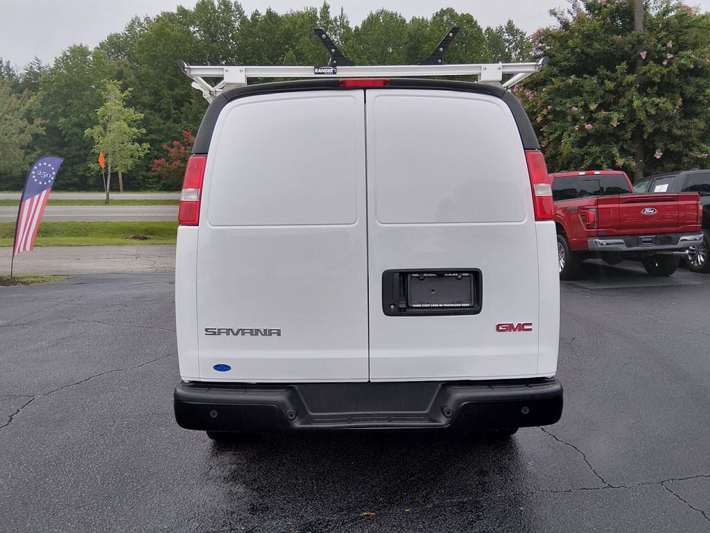 Used 2023 GMC Savana 2500 w/ Driver Convenience Package RWD image 5