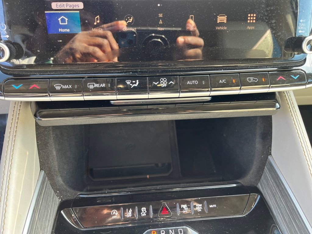 Used 2023 Jeep Wagoneer L Series II image 27