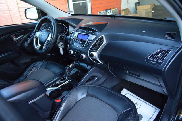 Used 2012 Hyundai Tucson GLS AWD/4WD image 16