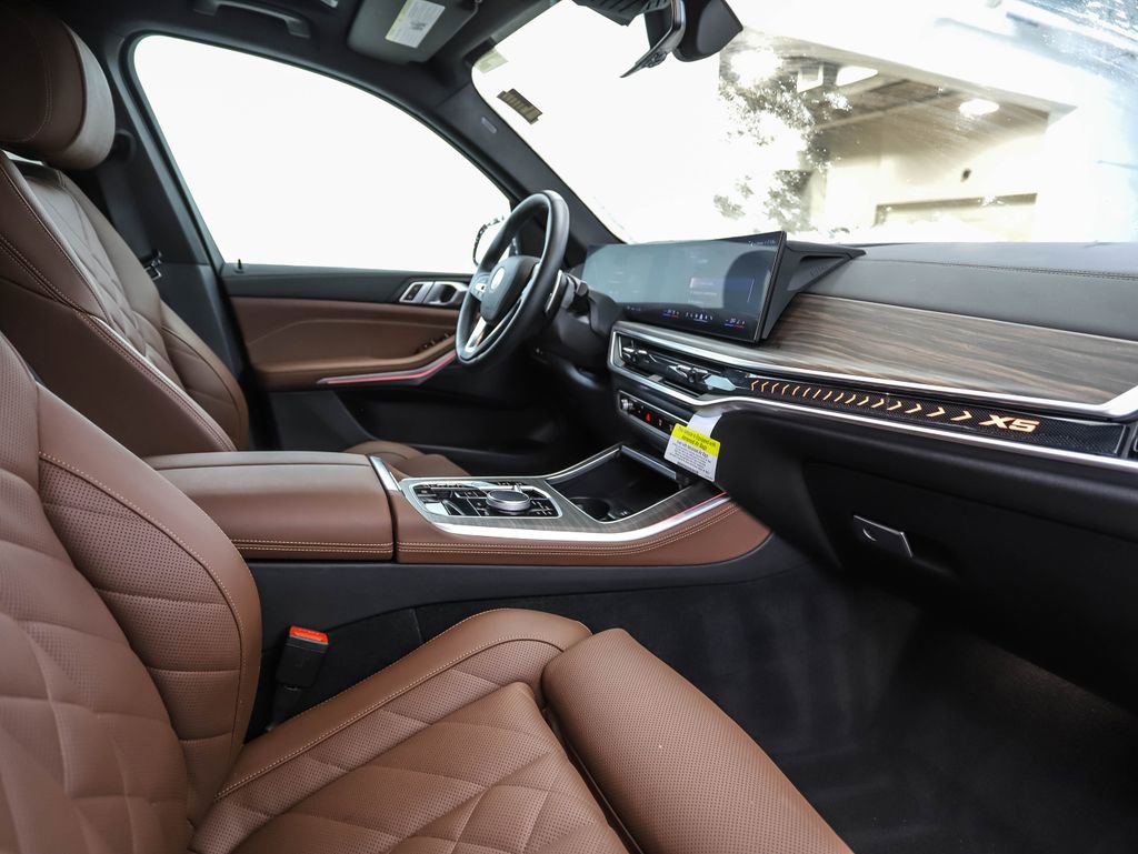 Certified 2024 BMW X5 xDrive40i w/ Parking Assistance Package image 28