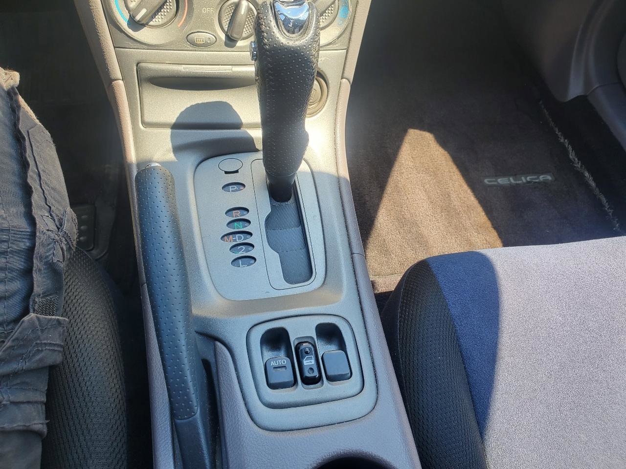 Used 2002 Toyota Celica GT-S FWD image 21