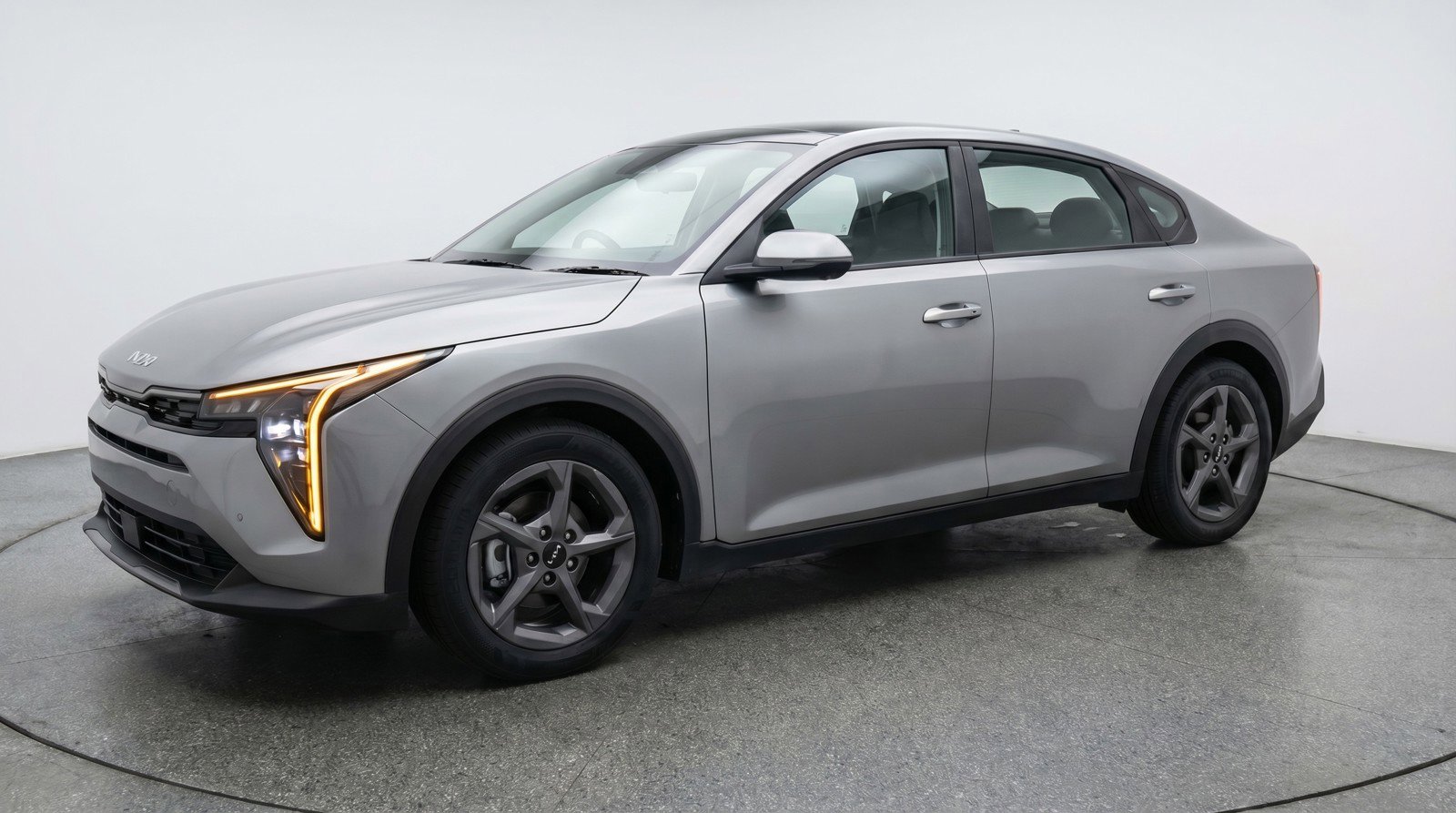 Used 2025 Kia K4 LXS image 3