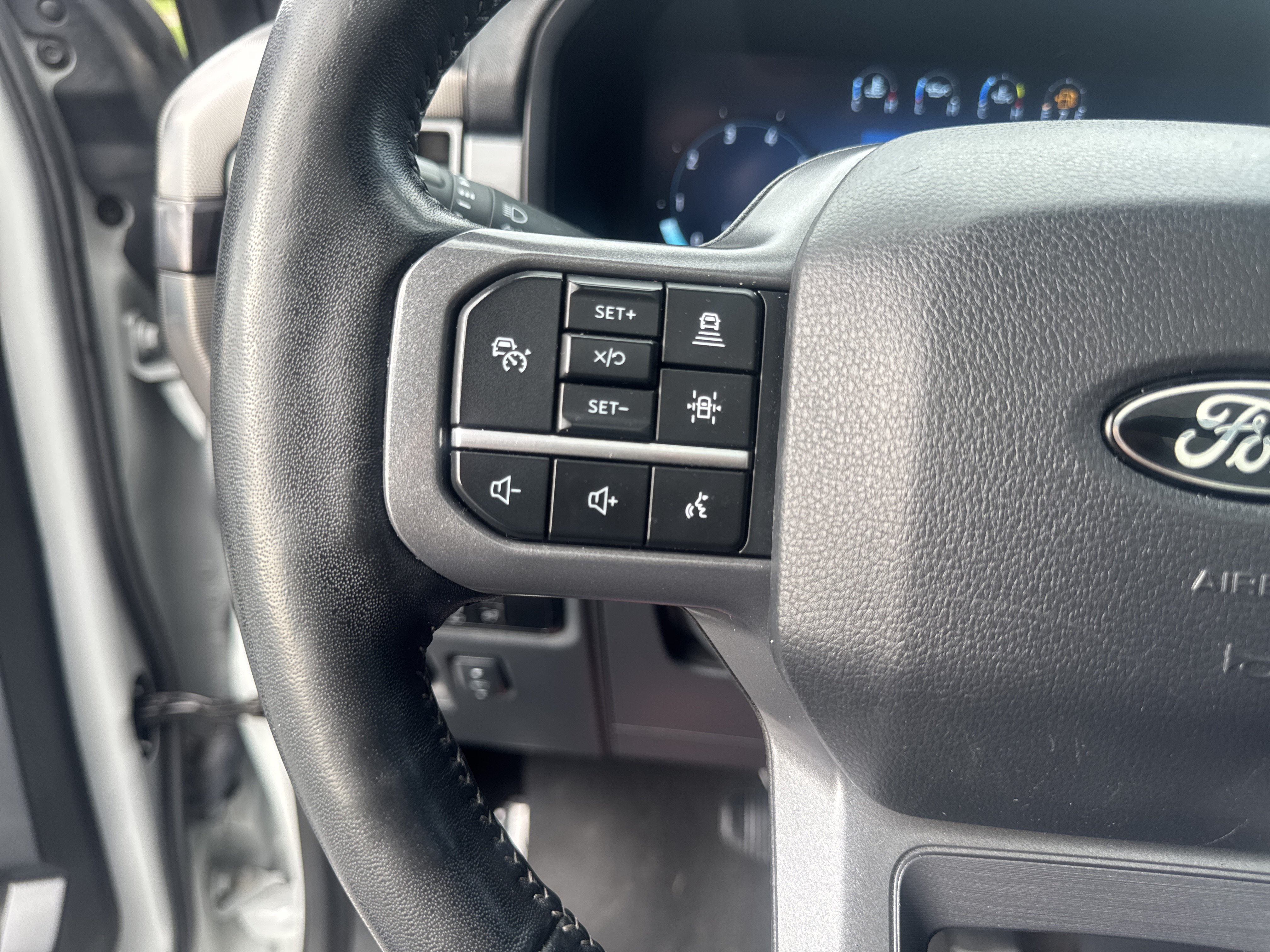 Certified 2024 Ford F150 Lariat AWD/4WD image 18