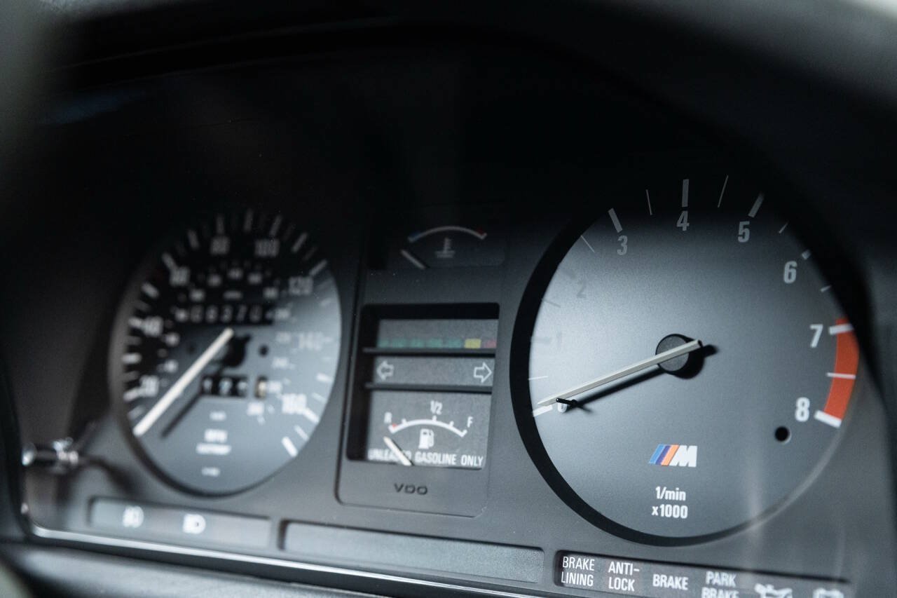 Used 1988 BMW M5 RWD image 41