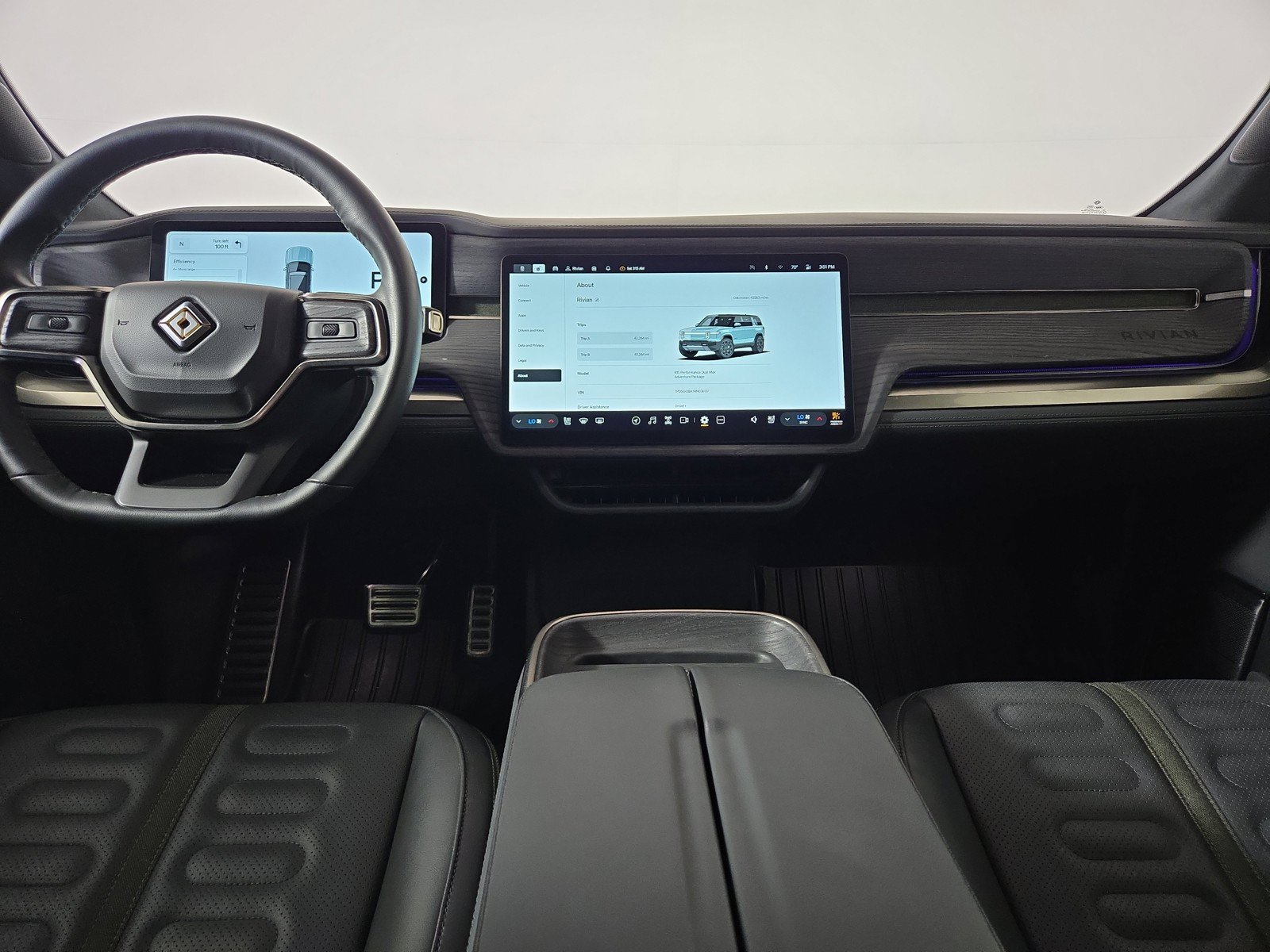 Used 2024 Rivian R1S Adventure AWD/4WD image 27