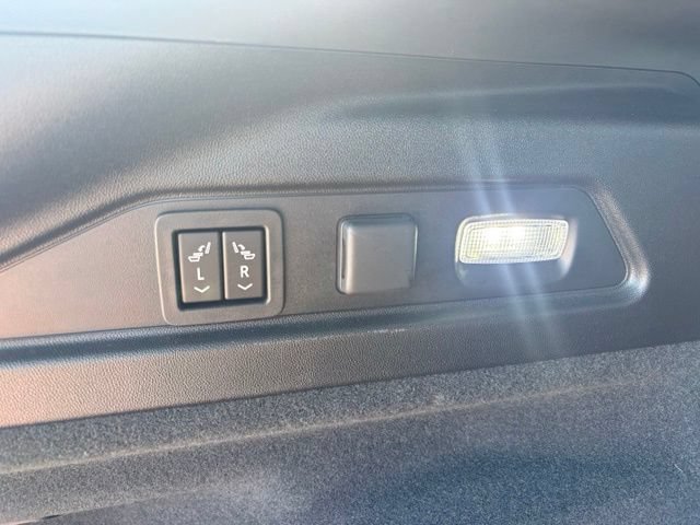Certified 2024 Cadillac Lyriq Luxury AWD/4WD image 7