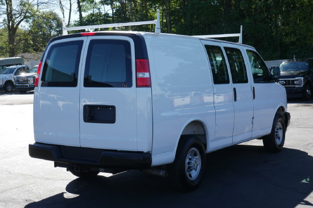 Used 2025 Chevrolet Express 2500 w/ Driver Convenience Package RWD image 10