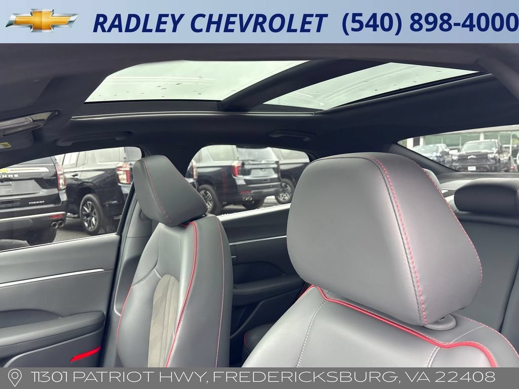 Used 2023 Hyundai Sonata SEL Plus FWD image 2