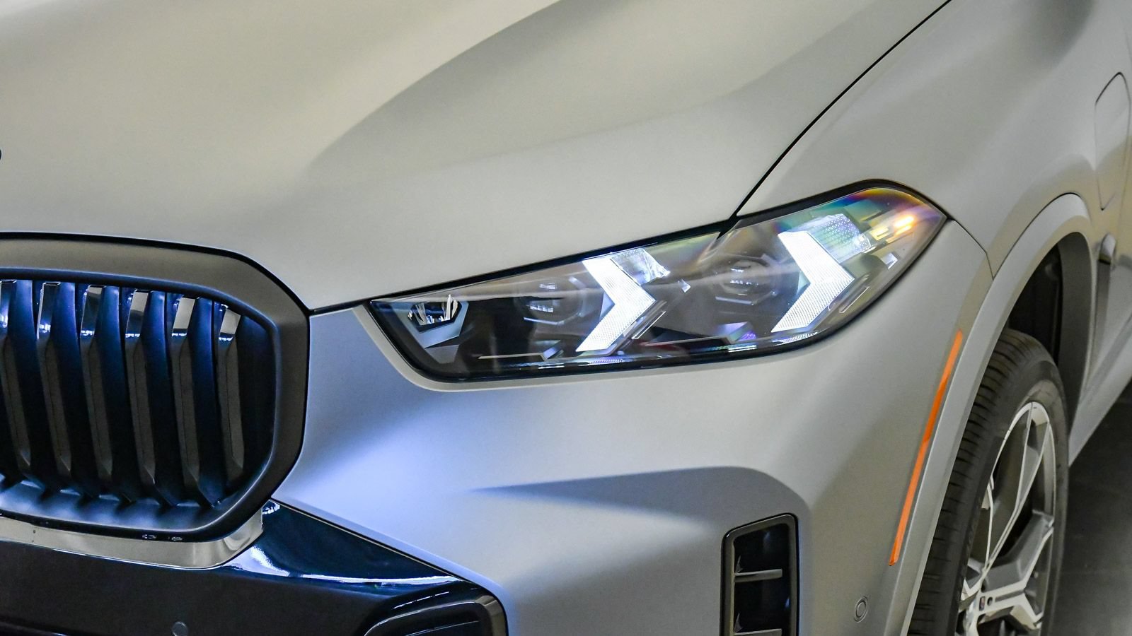 New 2026 BMW X5 xDrive50e AWD/4WD image 9