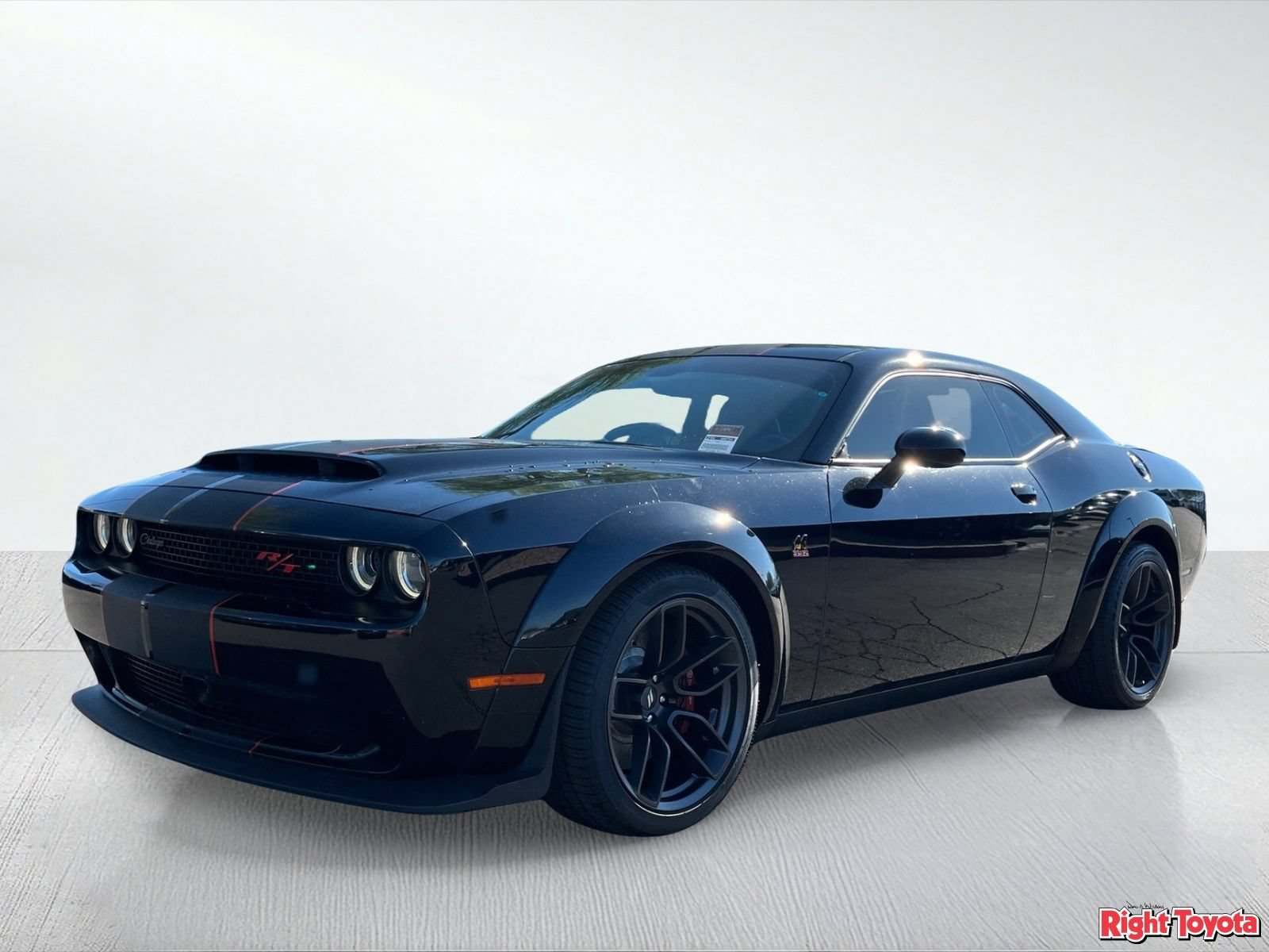 Used 2019 Dodge Challenger R/T Scat Pack RWD image 2