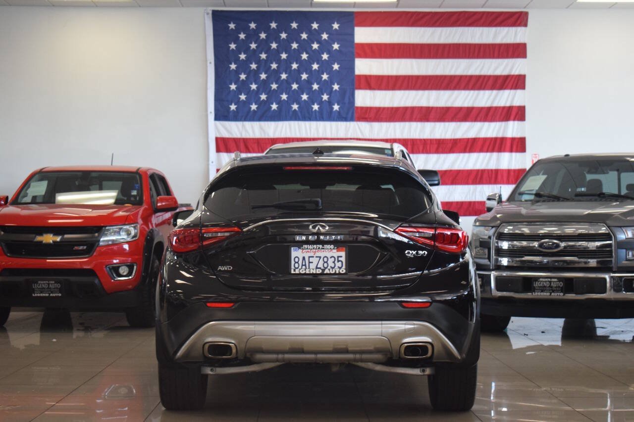 Used 2018 INFINITI QX30 Premium w/ Navigation Package AWD/4WD image 21