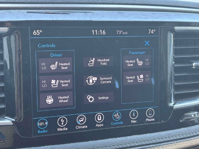 Used 2018 Chrysler Pacifica Limited w/ Advanced Safetytec Group FWD image 18