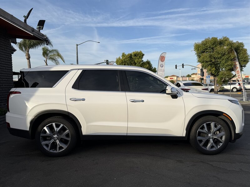 Used 2020 Hyundai Palisade SEL w/ Premium Package FWD image 18