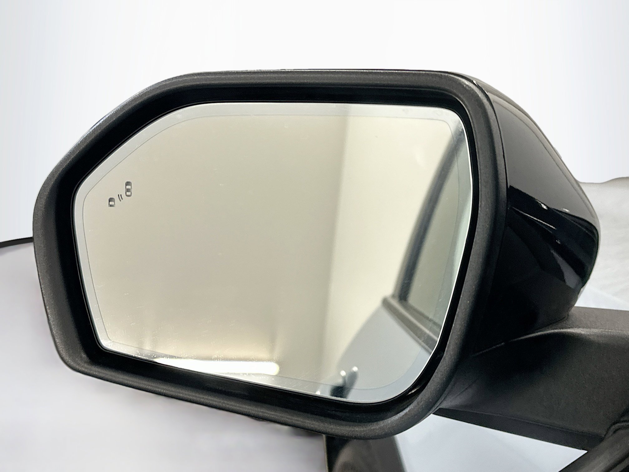 Used 2025 Ford Explorer Platinum w/ LUX Leather Package AWD/4WD image 16