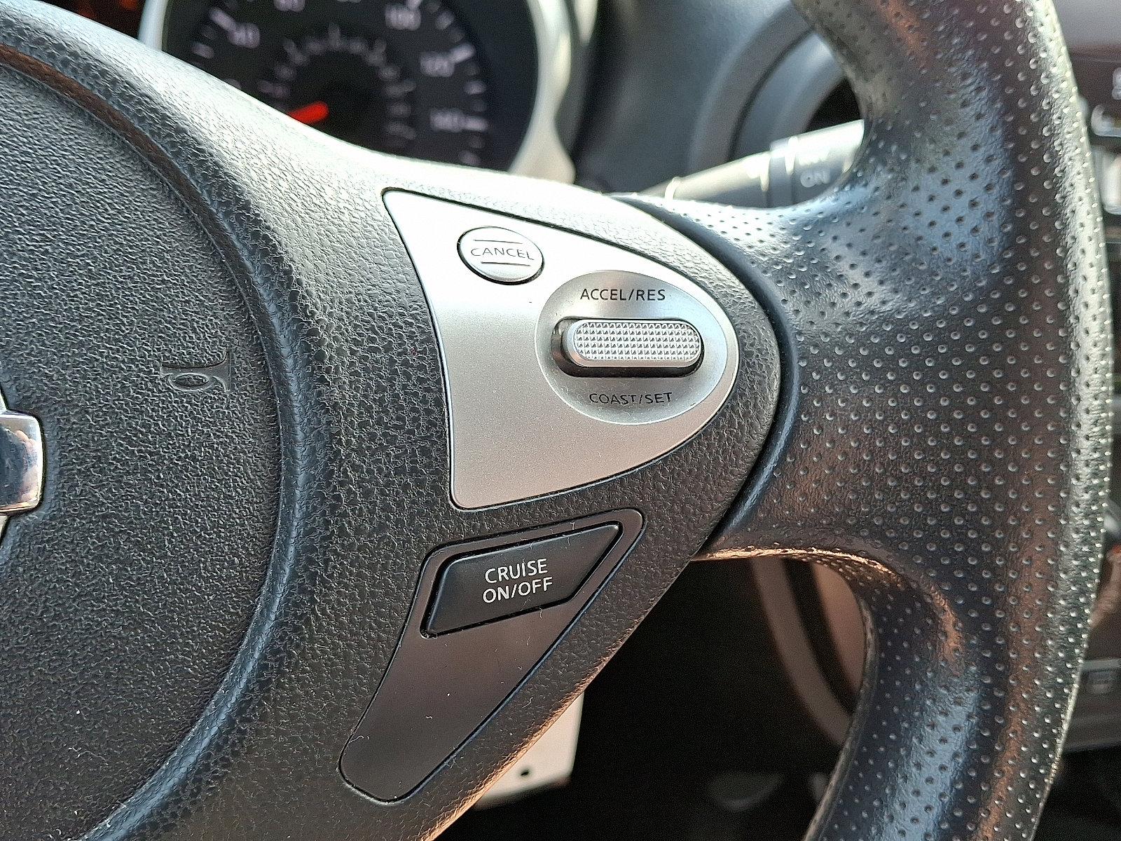 Used 2012 Nissan Juke S image 23