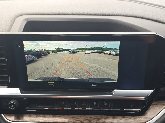 Used 2024 Chevrolet Silverado 3500 LT image 25