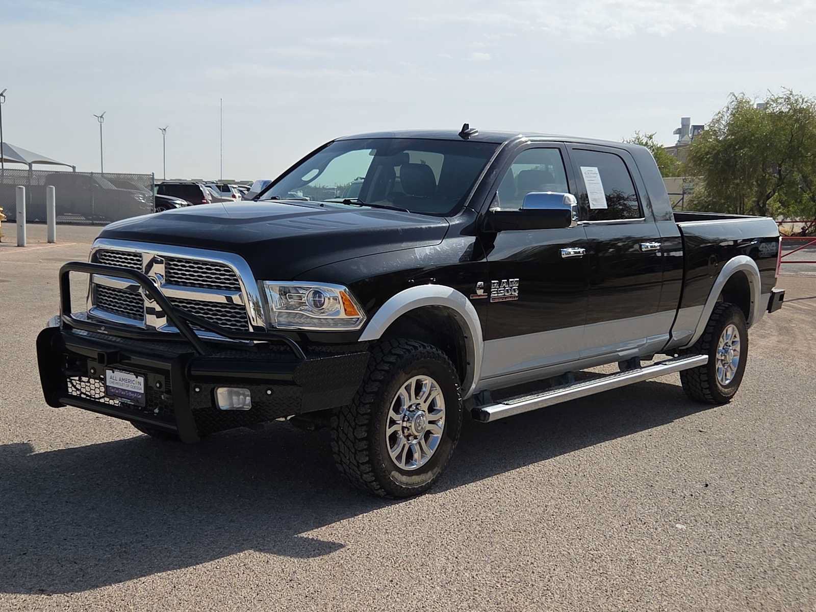 Used 2017 RAM 2500 Laramie AWD/4WD image 4