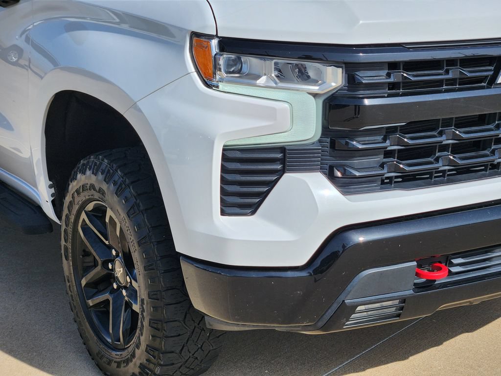 Used 2022 Chevrolet Silverado 1500 LT Trail Boss w/ Convenience Package II AWD/4WD image 12