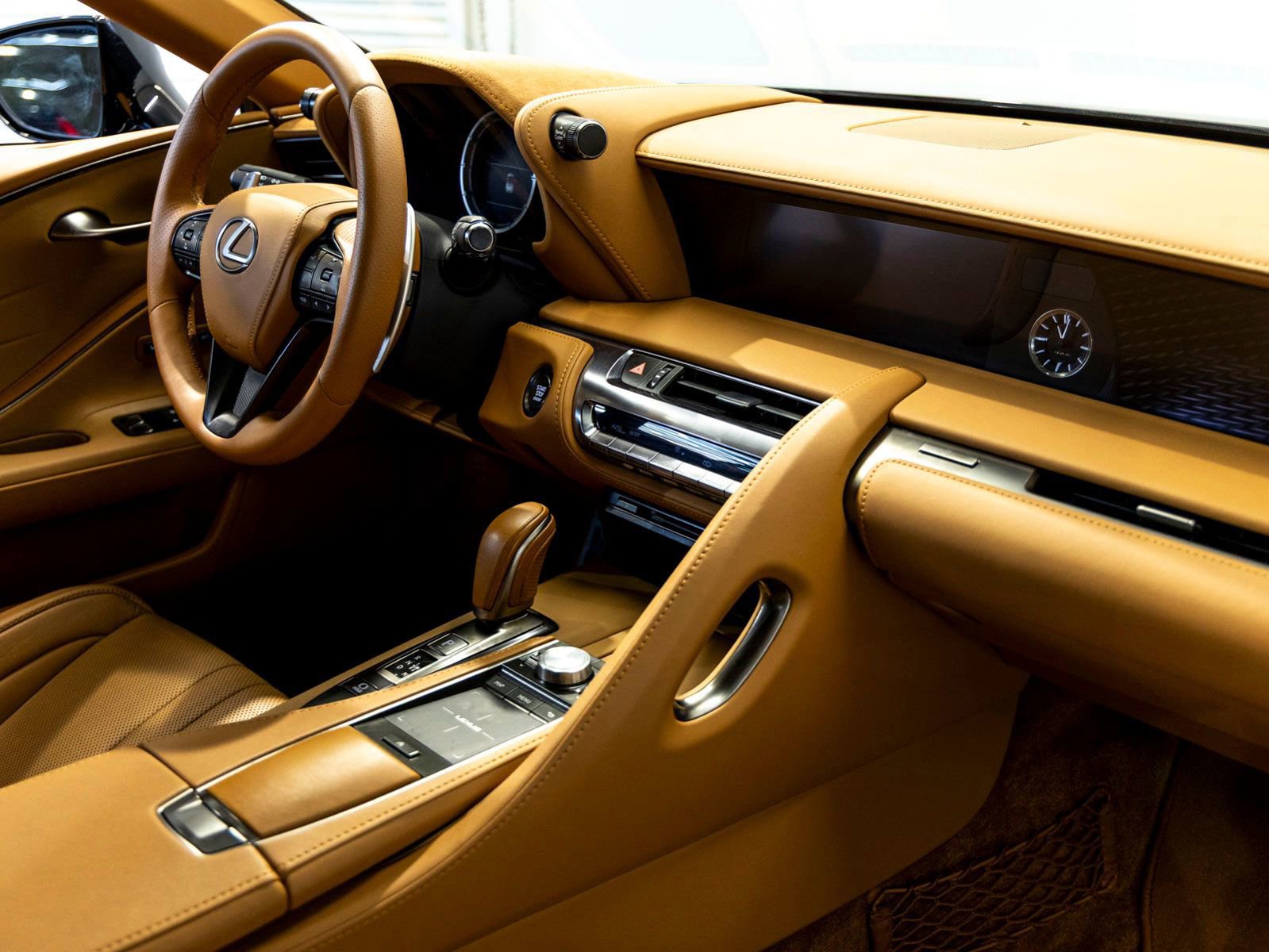 Used 2021 Lexus LC 500 Convertible image 25