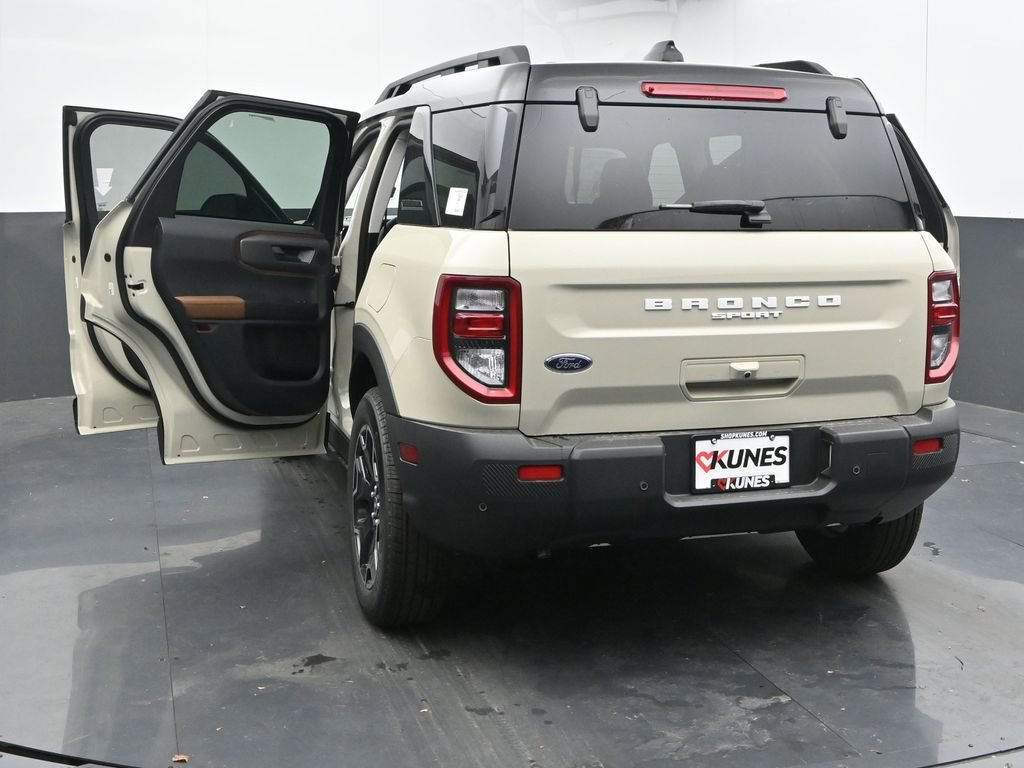 New 2025 Ford Bronco Sport Outer Banks w/ Outer Banks Tech Package+ image 56